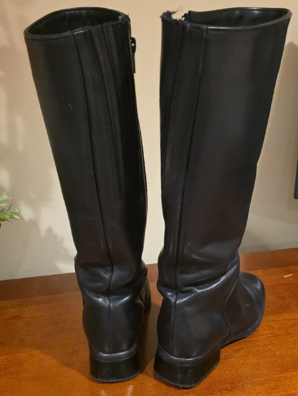 Vintage Santana Canada Black Leather Knee High Riding Boots Tall Zip - Size 7.5